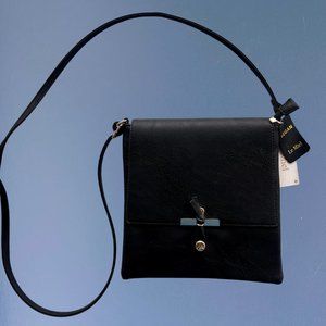 *NWT* Vintage Vegan Leather Crossbody Bag